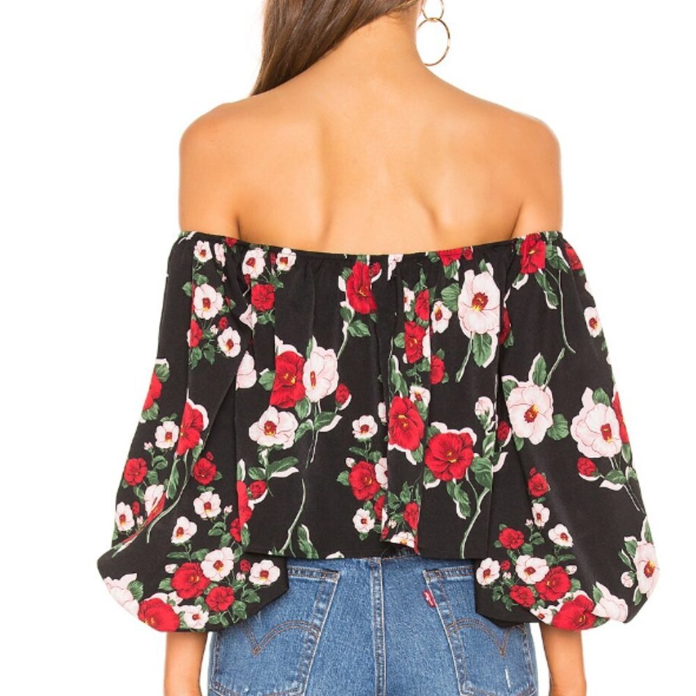 NWOT by the way. Shelia Off Shoulder Top in black floral size large - Picture 3 of 5
